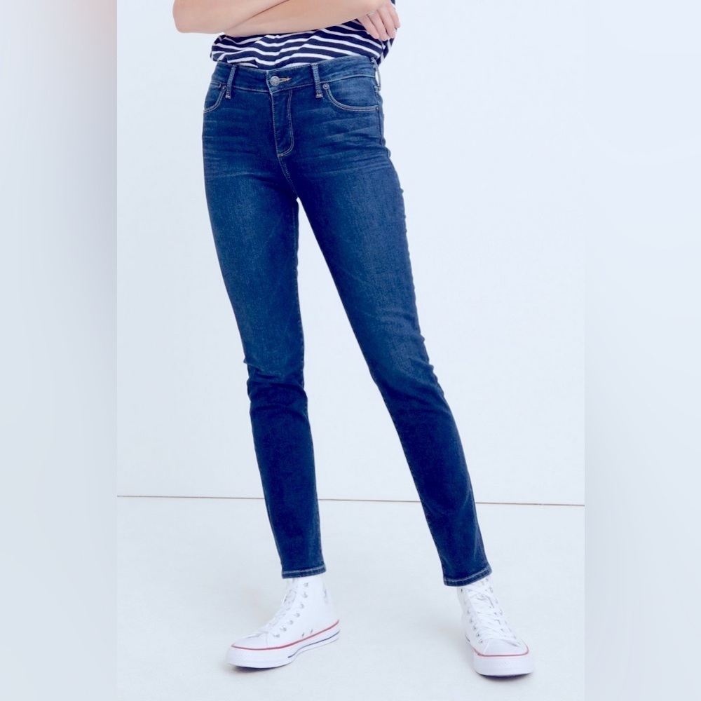 Lucky Brand Size 6/28 Hayden Skinny Medium Wash 5 Pocket Jeans